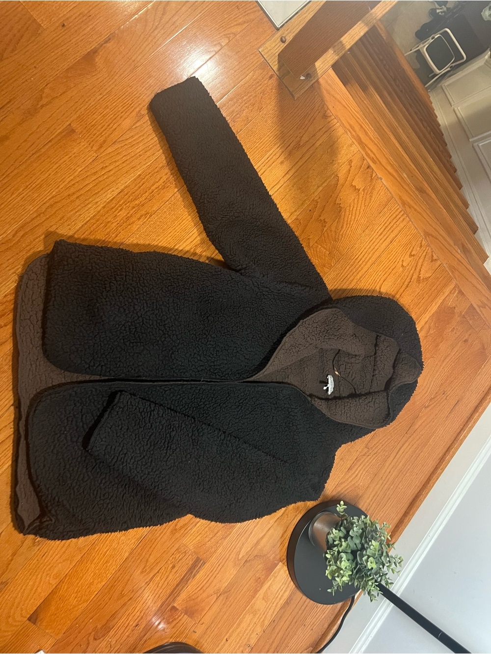 Urban Outfitters Black Sherpa Hooded Puffer - Women’s Size XS/S
